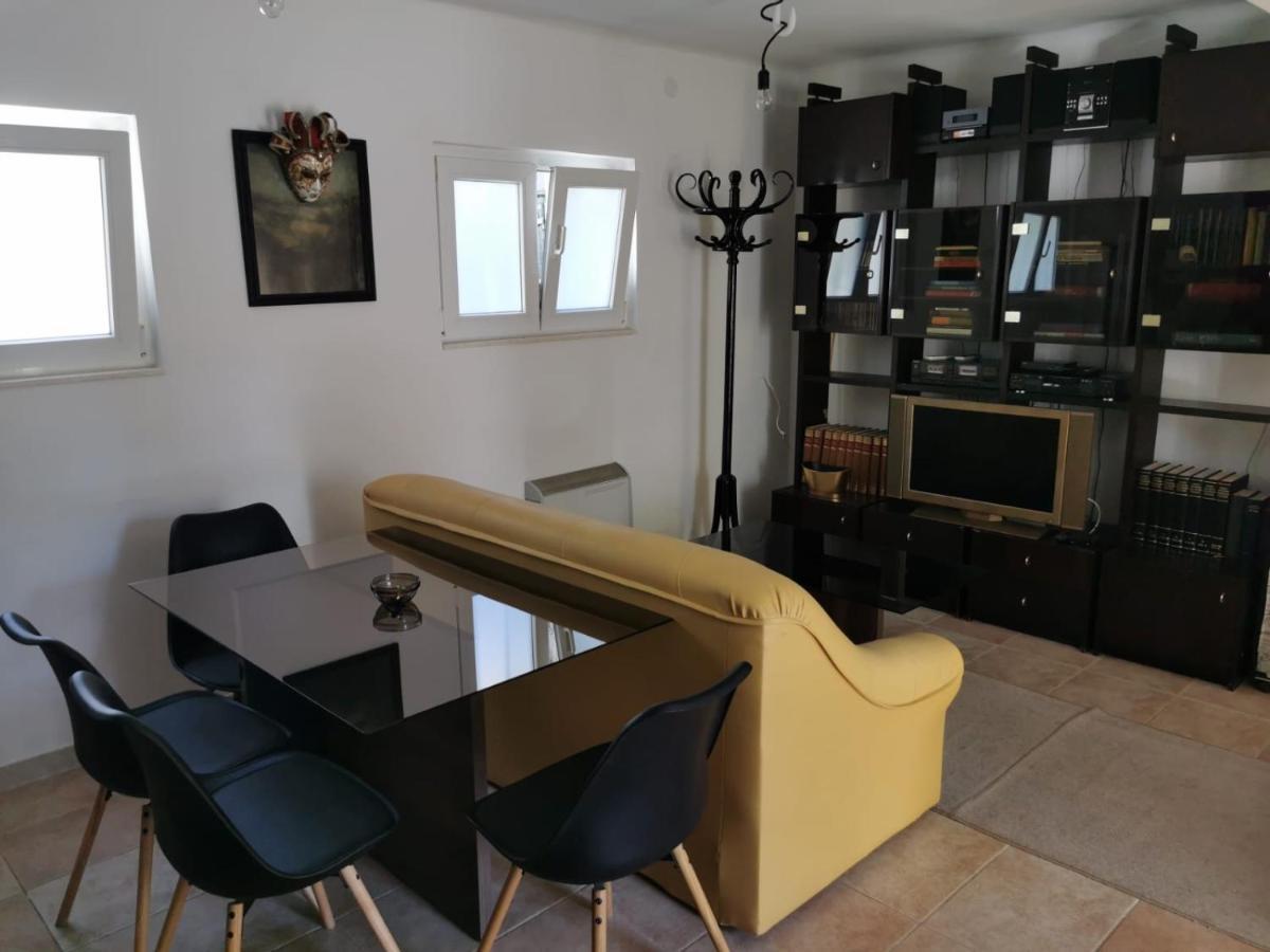 Db Interiors Apartamento Split Exterior foto